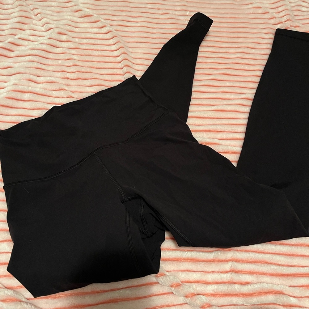 black lulu leggings